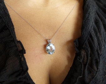 Aquamarine Necklace / 14k White Gold Aquamarine Necklace /  Oval Aquamarine Necklace / Blue Gemstone Necklace / March Birthsone
