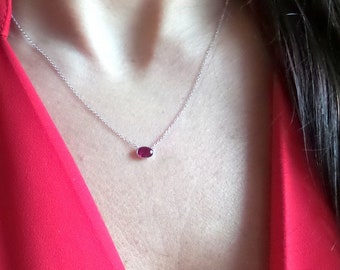 Birthstone Red Ruby Necklace / 14k Gold Ruby Necklace / Ruby Solitaire Necklace / Minimalist Ruby Necklace / Dainty Ruby / July Birthstone