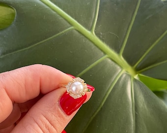 Pearl Diamond Ring / 14k Gold Diamond Pearl Ring / Freshwater Pearl Diamond Ring / Natural Pearl Diamond Engagement Ring