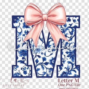 Letra PNG con lazo coqueto - Archivo de una letra "M" - Monograma floral azul chinoiserie, inicial PNG con lazo coqueto para camisa, sudadera o bolso