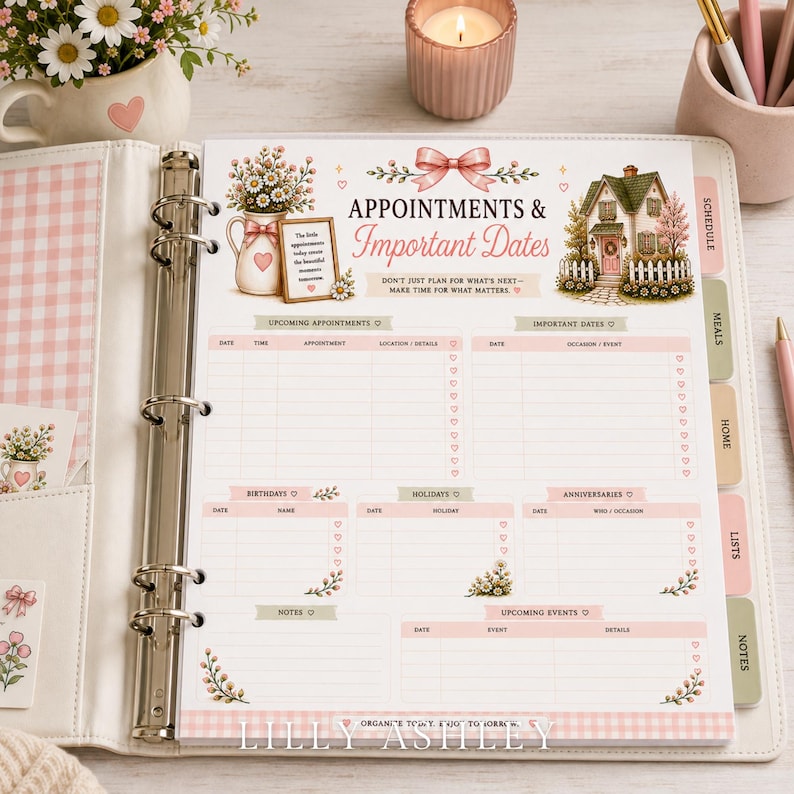 Puede incluir: Una p&aacute;gina de agenda titulada Appointments & Important Dates con un lazo rosa, una ilustraci&oacute;n de una casa y detalles florales. El dise&ntilde;o incluye secciones para citas, fechas, cumplea&ntilde;os, festivos, aniversarios y notas con encabezados rosas.