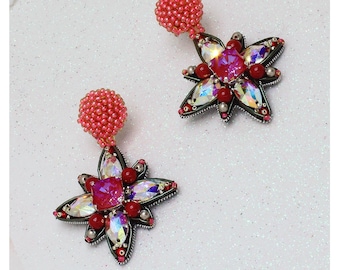 Dangle stud earrings, fuchsia beaded earrings, statement seed bead, oscar de la renta, earrings constellation, star earrings,  star shape