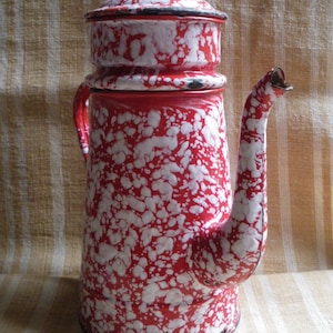 Enamel tin coffee pot marbled red and white french country french inspired kitchen utensil 1930-1940 kitchen decor made in France vintage