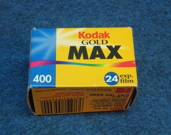Kodak Gold ax 400 -  Unused Expired 35mm Film - For Color Prints - 24 exposure