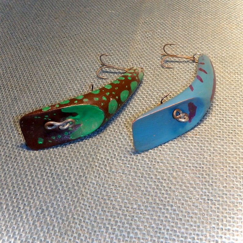 2 señuelos de pesca de madera vintage hechos a mano Para | Etsy