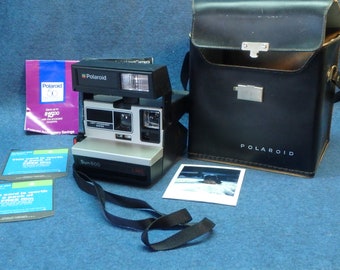 Polaroid Sun 600 LMS Camera - Nice Clean Condition - Instant Camera with Built In Flash