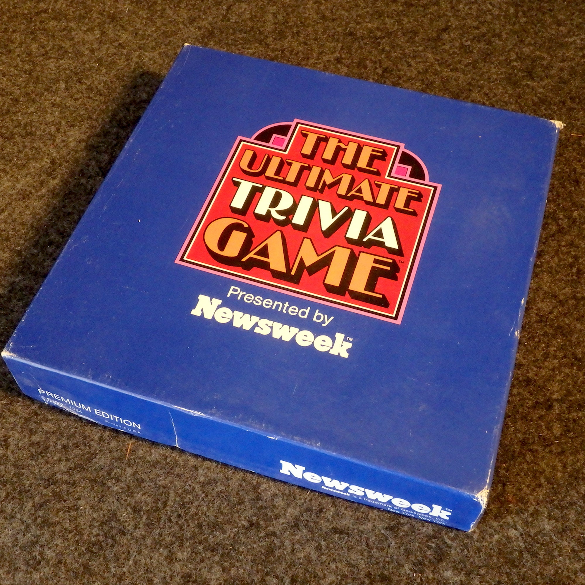 Vintage The Ultimate Trivia Game - Presented by Newsweek - Premium Edition - Complete - 1984