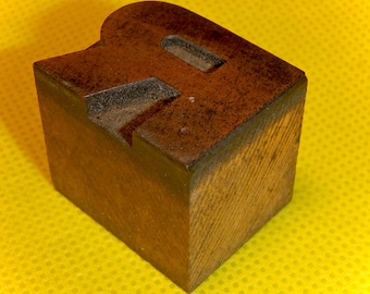 Printers Type Block Letter "R"  - Letterpress - Vintage Alphabet Upper Case R