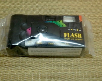 35mm Disposable Camera - Sealed in Original Packaging 15 Exposures