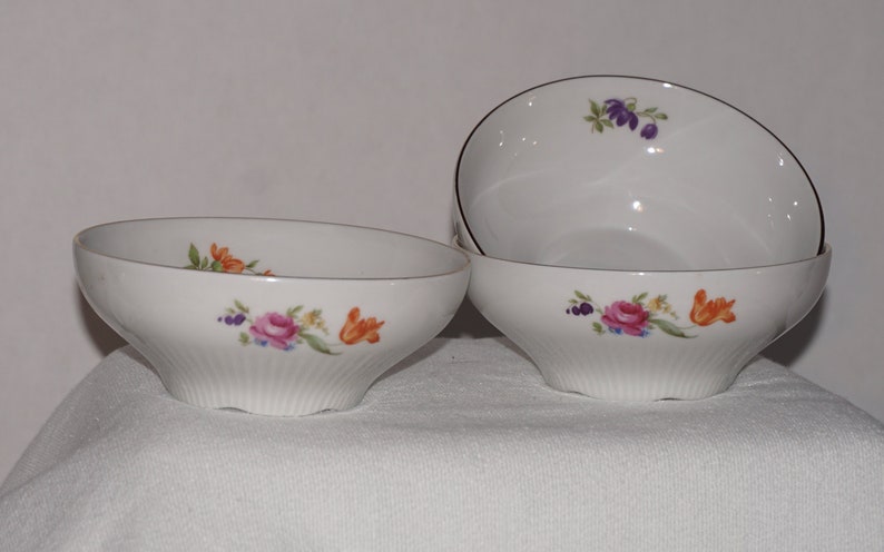Vintage 1970\u2019s fine china made by Graf von Henneberg from the German Democratic Republic.