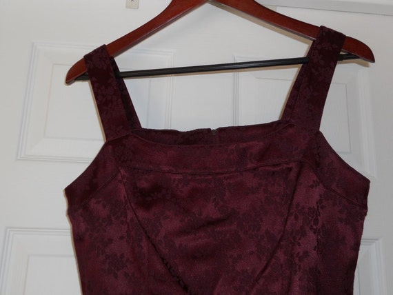 Vintage Burgundy Rose Pattern Brocade Dress - image 5