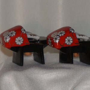 Japanese "Geta" sandal style salt and pepper shakers, made in Japan.