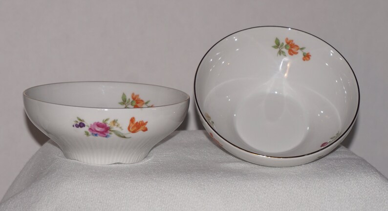 Vintage 1970\u2019s fine china made by Graf von Henneberg from the German Democratic Republic.