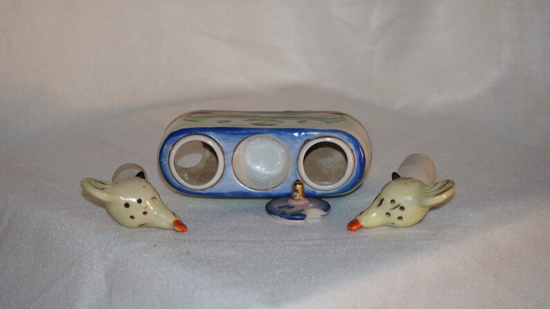 Vintage 1950/'s Nodding Hens Salt and Pepper Shaker with condiment jar made in Occupied Japan