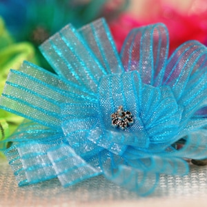 Flower Hair Clip - Daisy Hair Clip - Girl&#39;s Hair Accessories - Great Gift Idea - Multiple Colors Available