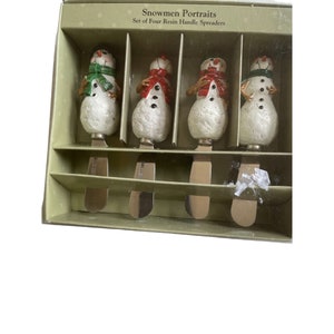 Sakura Snowmen Potriats Set of 4 Resin Handle Spreaders Fiddlestix Christmas