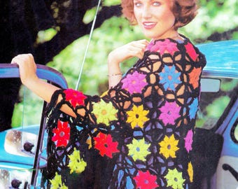 1970s Shawl Crochet Pattern PDF • Vintage Crochet Flower, Fringed Triangle Wrap, Aran Yarn • 1976