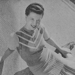 Fantasy Sweater • 1940s Knitting Knit Pullover Jumper Top Blouse Shirt • 40s Style Vintage Pattern • Retro Women&#39;s Digital PDF