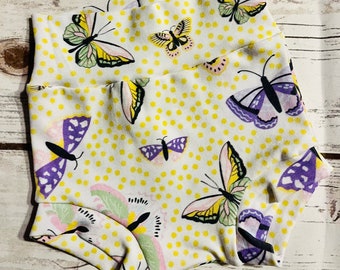 Butterflies with Yellow Dots Bummies/Infant Bummies/Infant Shorts/High Waisted Bummies, Butterfly baby shorts
