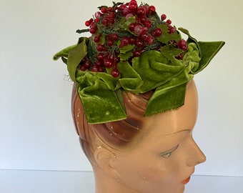 1950s-60s Miss Sally Victor Holly & Berries Mini Fascinator Half Hat