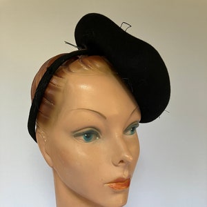 1940s New York Creation Black Felt Kidney-Shaped Toy Tilt Hat