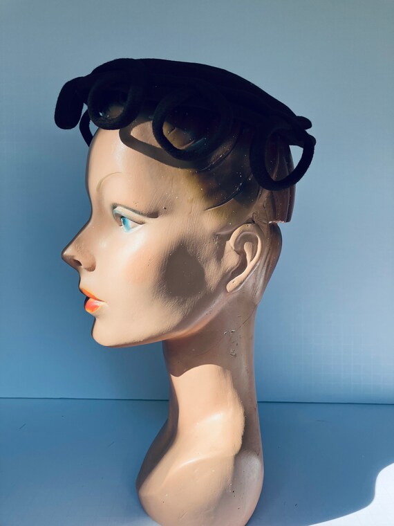 c. 1950s/40s Brown Felt Disc Hat with Scallop Trim from Stewart's Kentucky