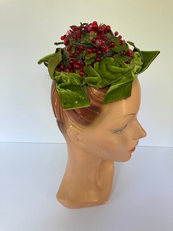 1950s-60s Miss Sally Victor Holly & Berries Mini Fascinator Half Hat