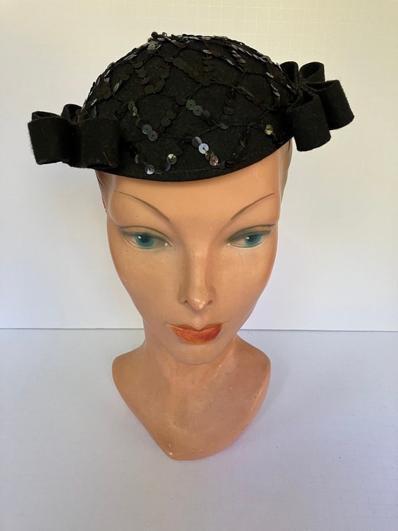 1940s New York Creation Black Sequin Felt Beanie w