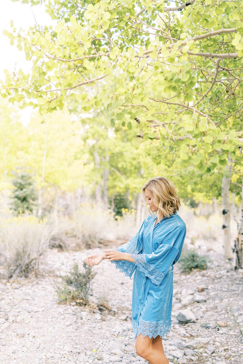 THE ORIGINAL Light Blue Velvet and Lace Bridal Robe, Something Blue For The Bride To Be, Light Blue Velvet Robes For Wedding Morning Light Blue