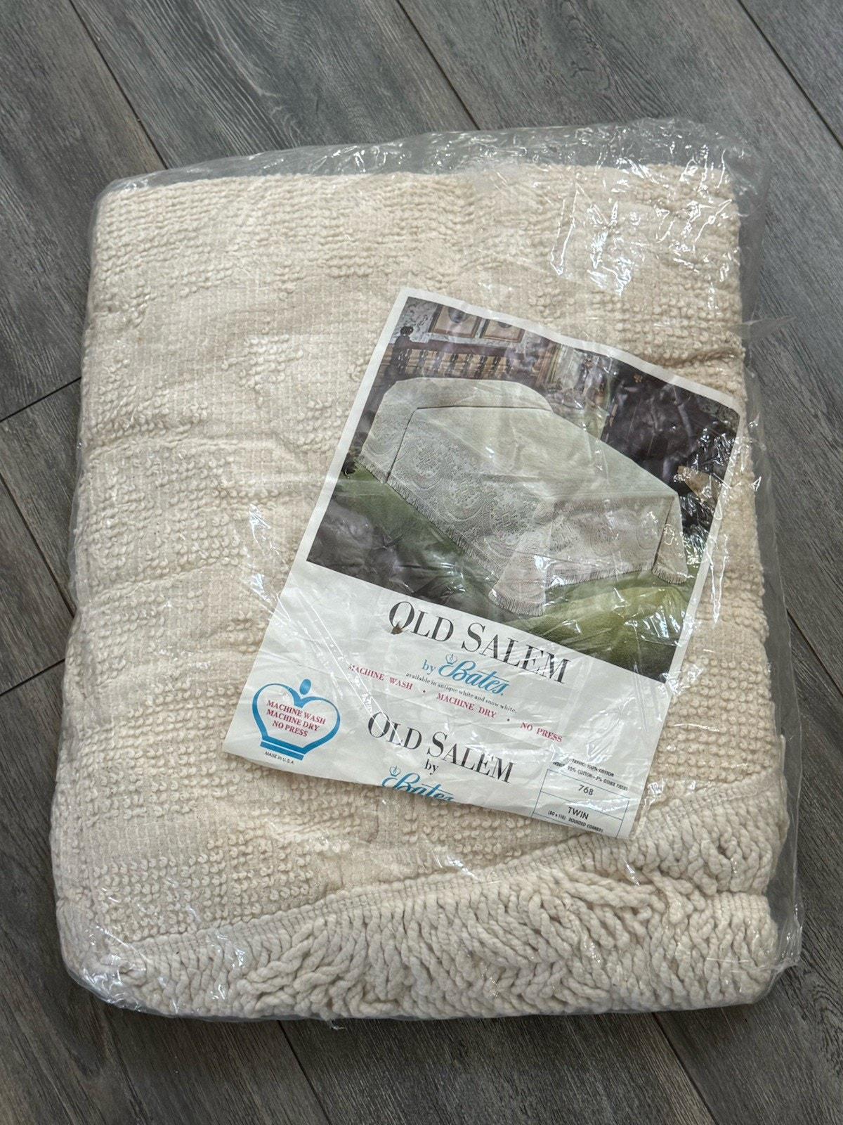 Old Salem By Bates Cotton Bedspread Comforter Blanket Cream 100% Cotton Vintage