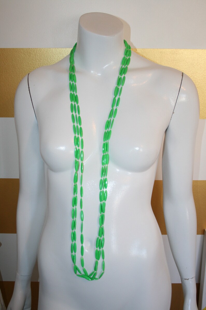 Vintage Green Necklace 3 Strands Bead Bright Retro 60s 70s Long