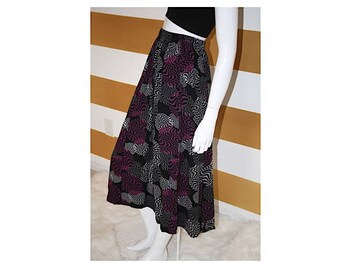 SALE (20% off) Vintage Skirt // 80s // High Waist // Midi // Flowy // Full // Abstract // Elastic Waist // Black // W 24-34"