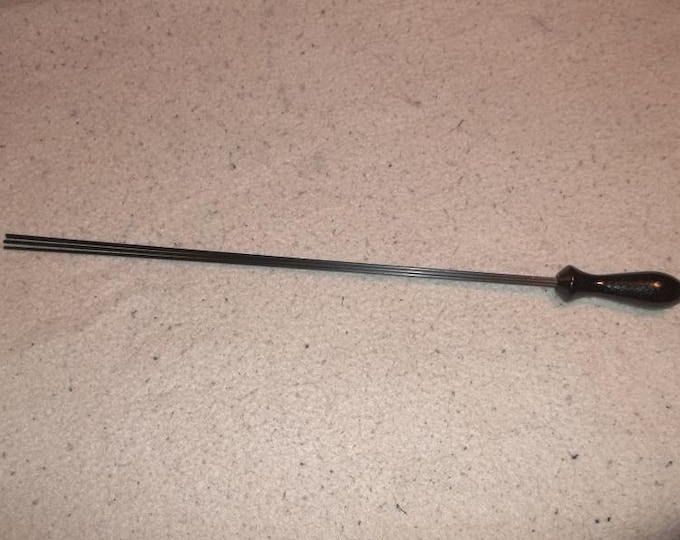 Handmade Widows Kiss with 2MM Carbon Fiber Rods