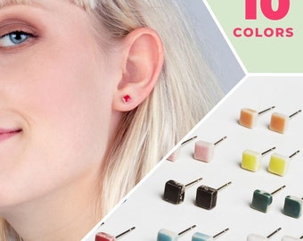 Pendientes de cerámica pequeños, joyería minimalista, regalo sostenible para mujer.