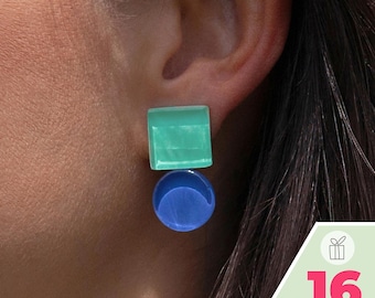 Pendientes geométricos llamativos, pendientes de botón de cristal y acero inoxidable, diseño Bauhaus, joyería reciclada, idea de regalo para mujeres, hipoalergénicos y sostenibles.