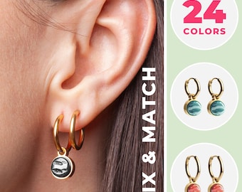 Pendientes de aro con colgantes en 24 colores | Joyas sostenibles mix & match de acero inoxidable | Regalo personal para ella