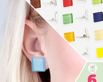 Pendientes de clip de cristal azul, pendientes de clip grandes sin necesidad de perforar las orejas, joyería geométrica, reciclados.
