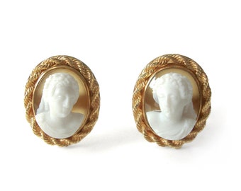 14k Gold Oval Carved Sardonyx Banded Agate Cameo Cufflinks With Gold Rope Border