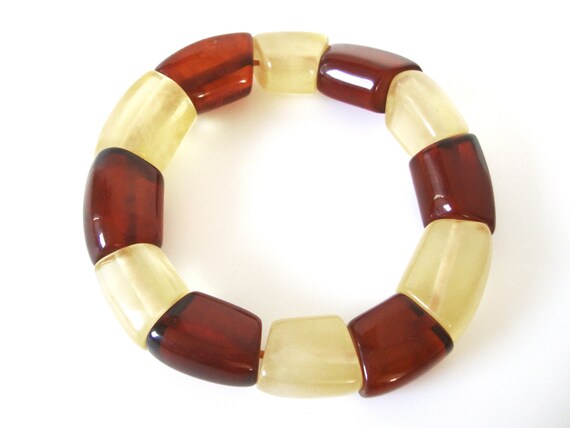 Rootbeer Bakelite And Light Yellow Celluloid Bead… - image 4