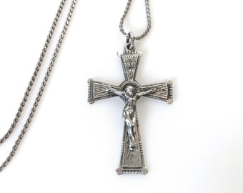 Halsband med kors i sterlingsilver