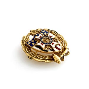 10K GF Veterans of Foreign Wars Auxiliary Enamel Pin image 2