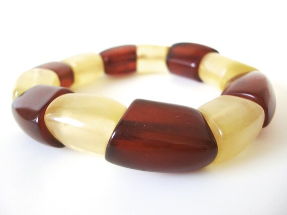 Rootbeer Bakelite And Light Yellow Celluloid Bead… - image 5