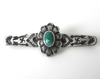 Navajo Sterling Silver Brooch Set With Green Turquoise Stone