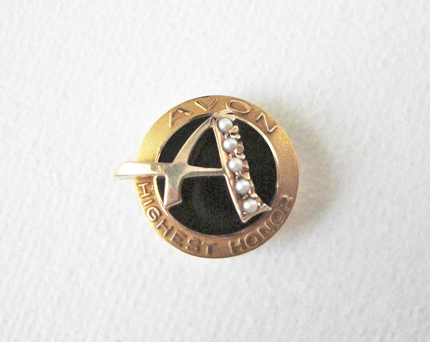 【BALFOUR＊10K】 ヴィンテージ AVON 最高栄誉賞バッジ BALFOUR＊10K】 ヴィンテージ AVON 最高栄誉賞バッジ