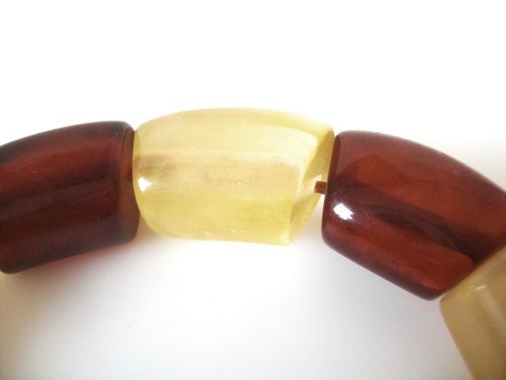 Rootbeer Bakelite And Light Yellow Celluloid Bead… - image 3