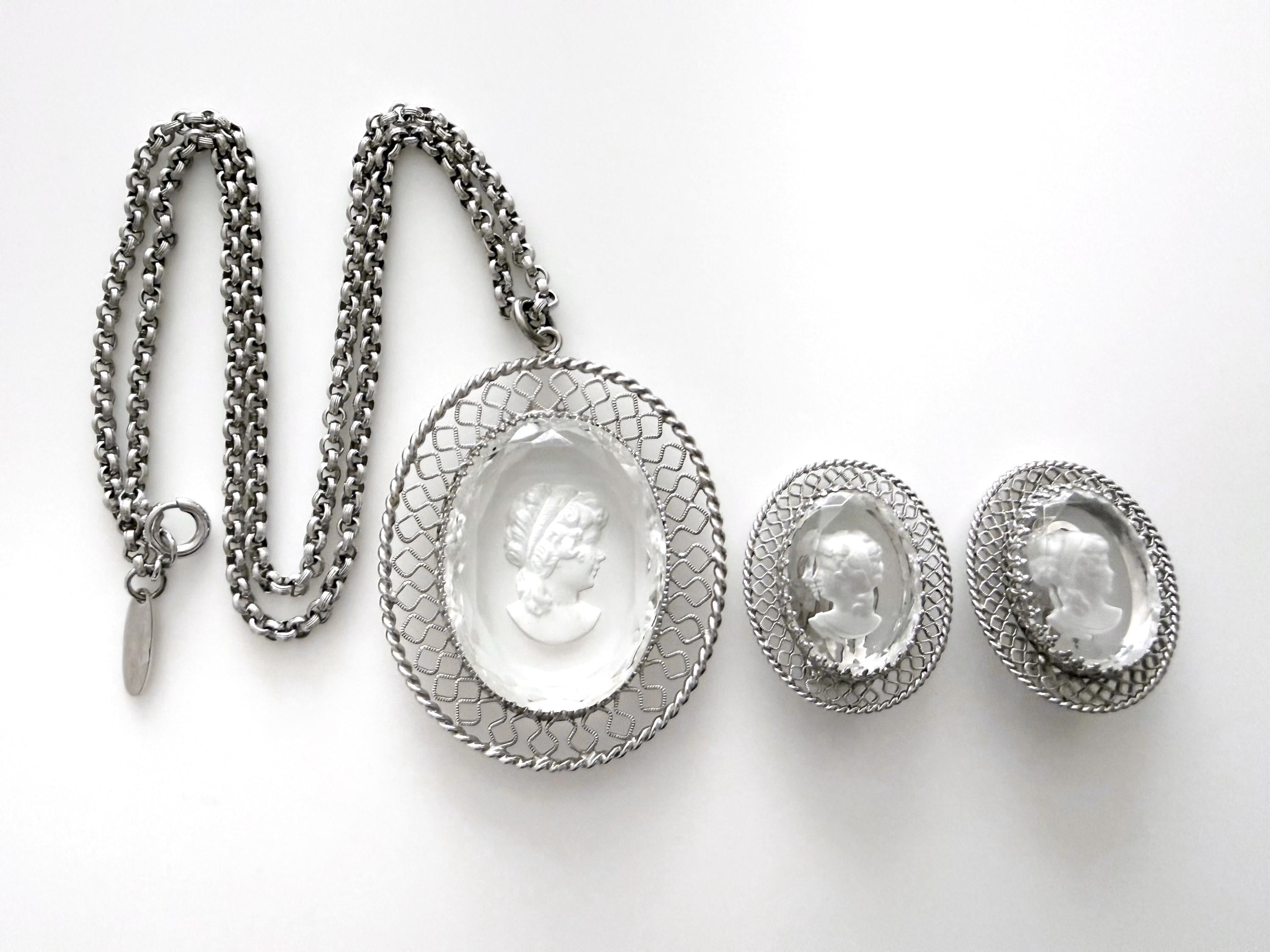 Whiting and davis pendant - Etsy 日本
