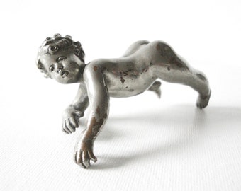 Remate de querubín de bronce plateado antiguo