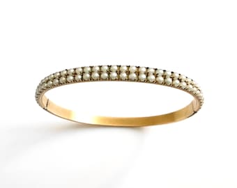 Pulsera victoriana con bisagra de perlas cultivadas y oro de 9 quilates