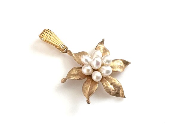 14K Gold Flower Pendant With Cultured Pearls - image 2