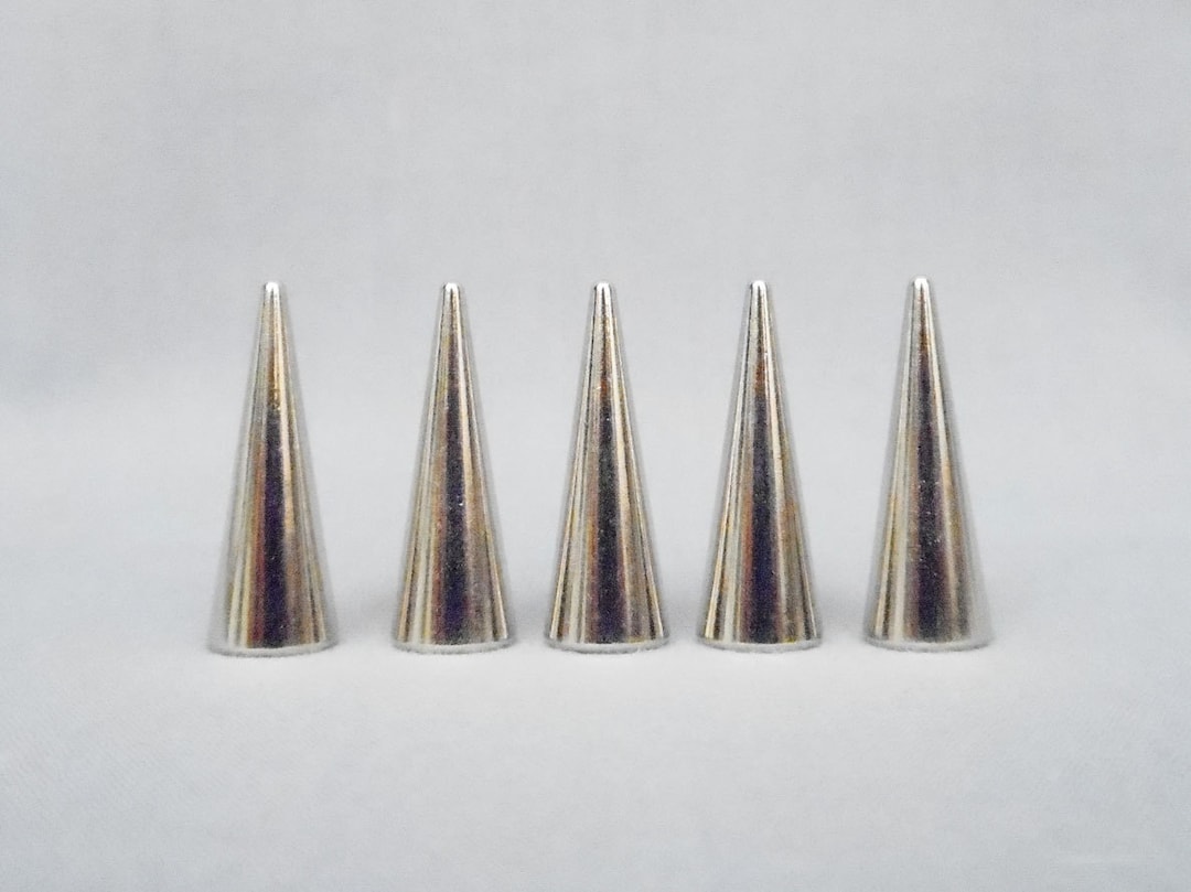 10 Silver 1 Inch Cone Spikes - Etsy